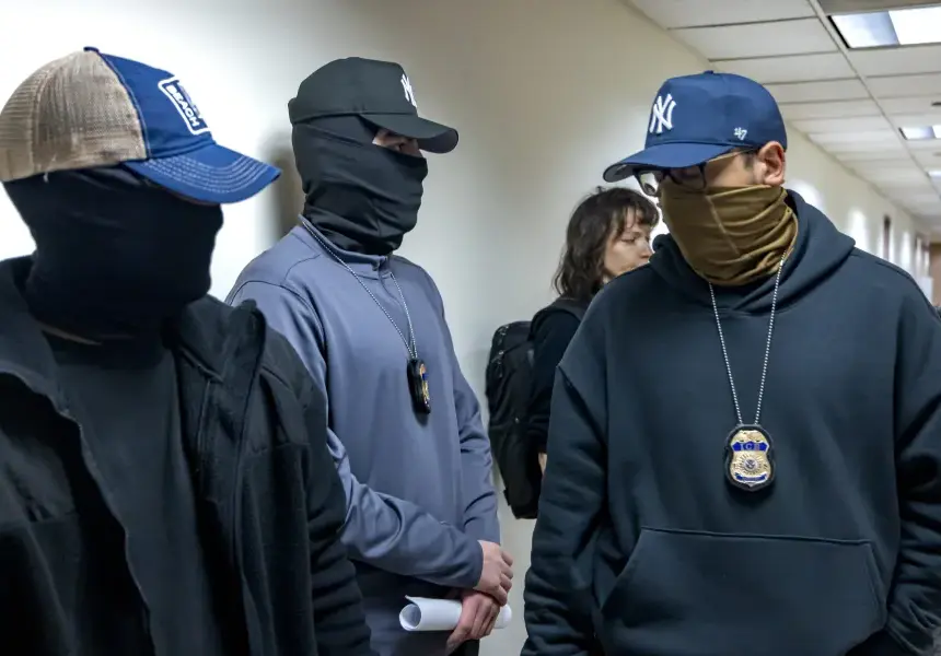 ICE Mandates Dress Code After Killings and Botched Arrest