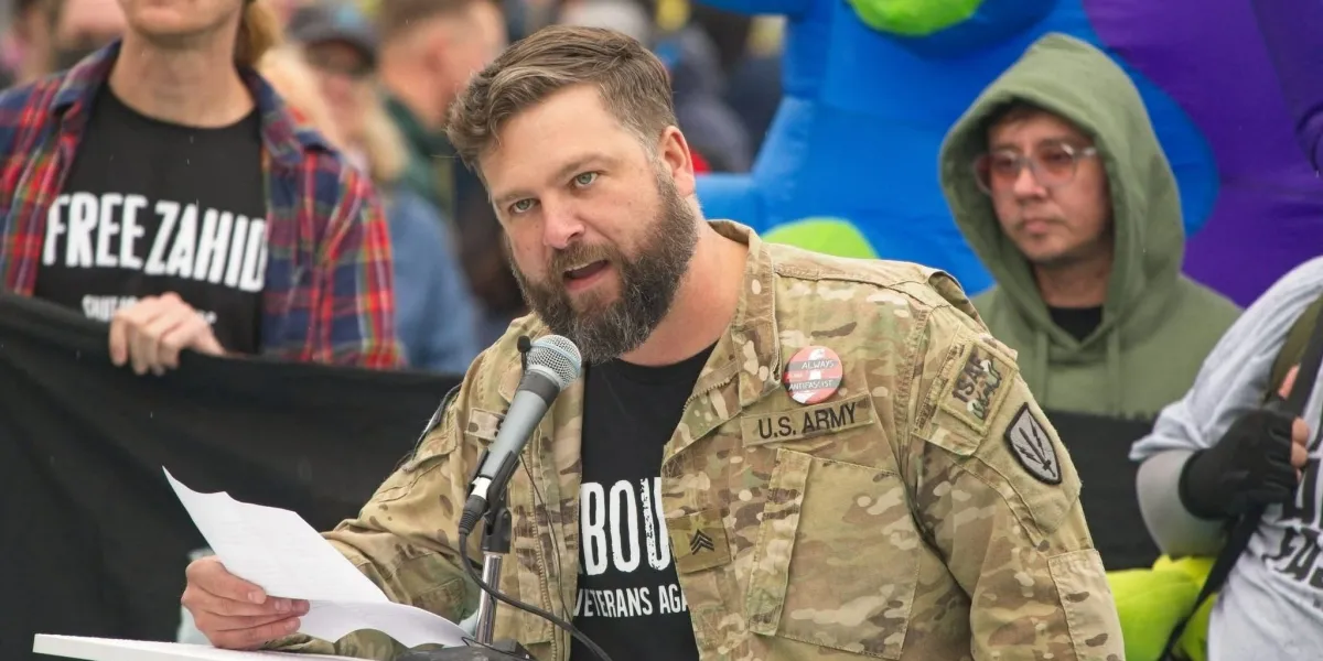 Graham Platner Inspired Another Left-Wing Veteran to Take On an Establishment Dem