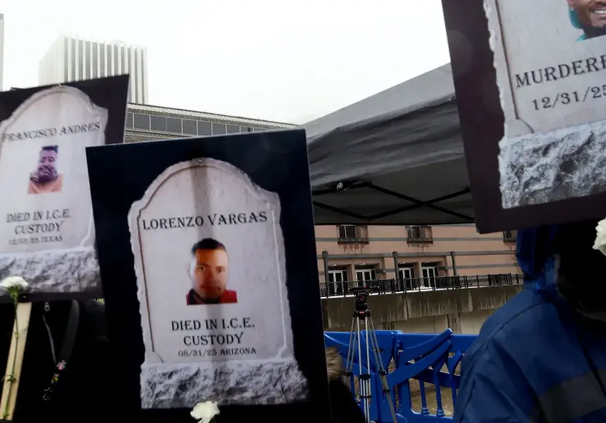 ICE Deleted Reviews for Deaths in Custody That Cited Shoddy Medical Care