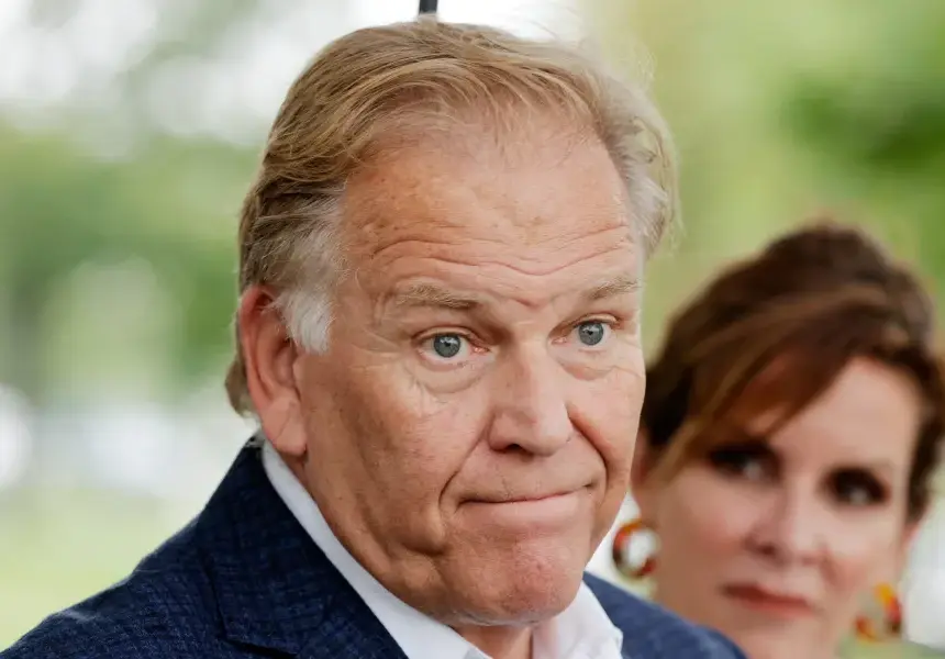 Mike Rogers Spent $100K on Private Jets and Luxury Travel Last Quarter